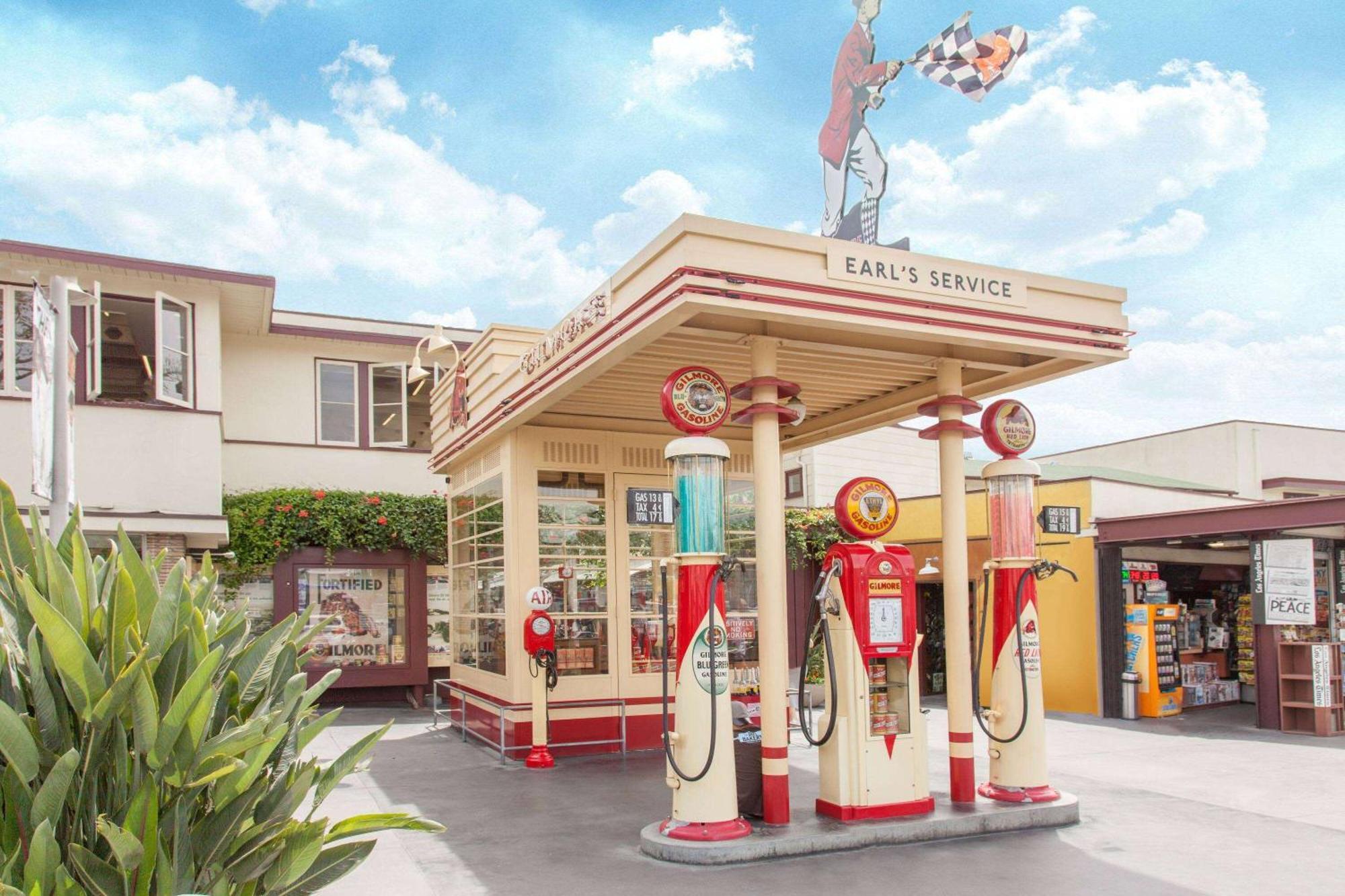 Ramada By Wyndham Culver City Los Angeles Exterior photo